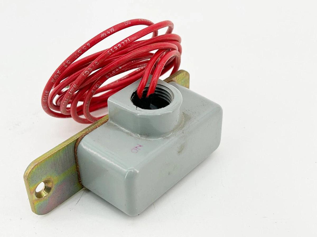 New General Electric GE CR115A37 Limit Switch 240AC 250DC 30A