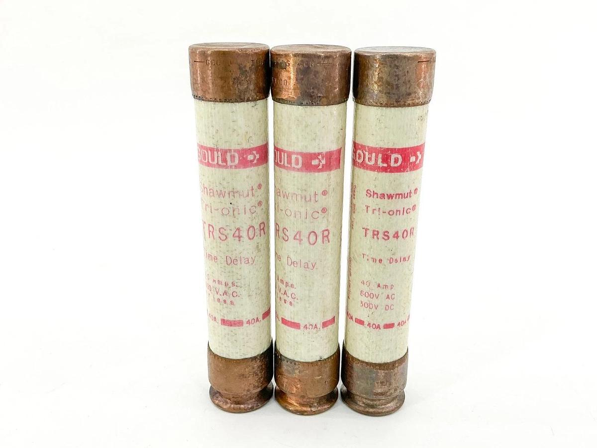 New Lot of 3 Gould TRS40R Time Delay Fuses 40A 600VAC 300VDC Class RK5 - No Box