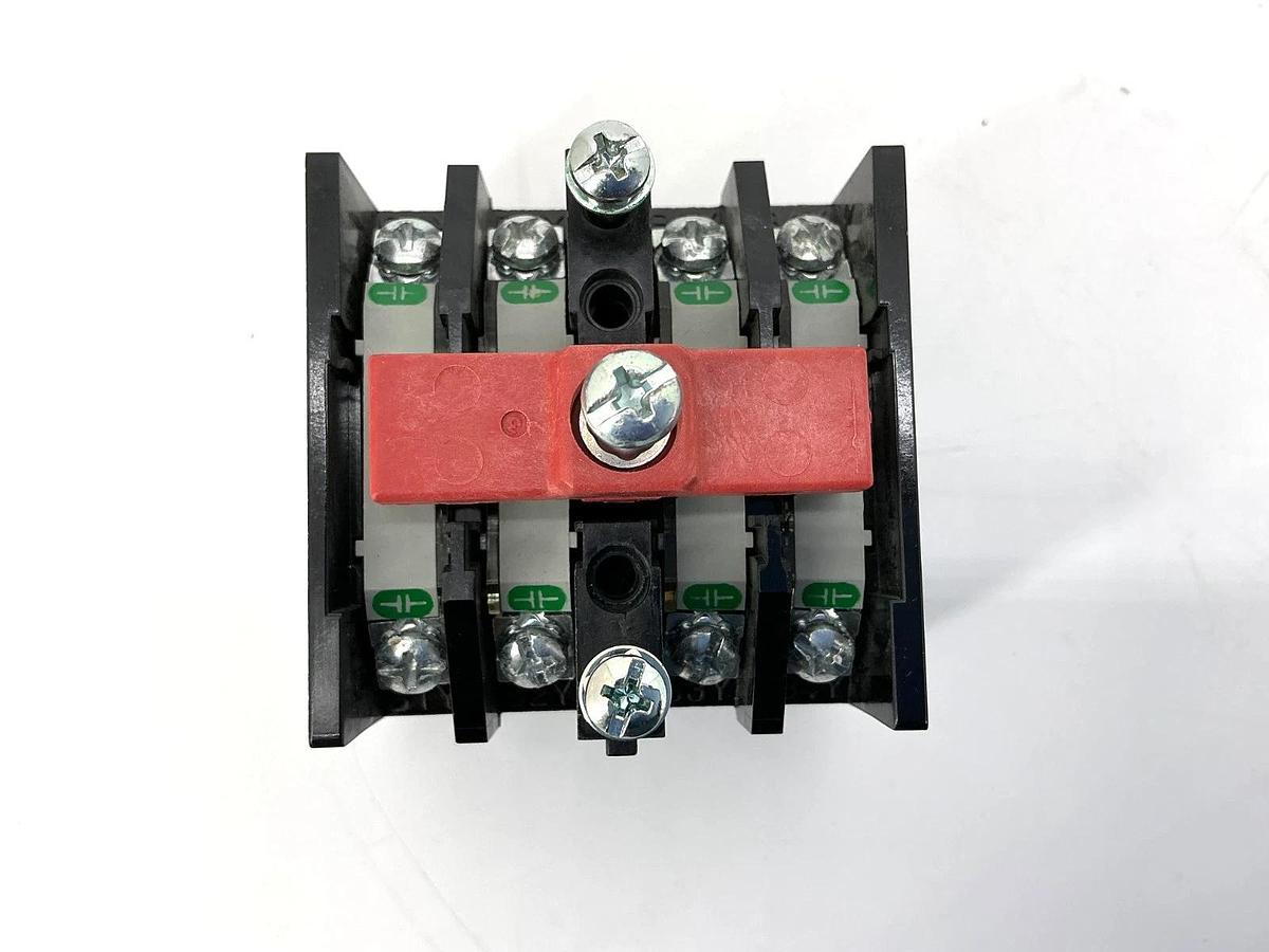 New Allen Bradley 700-PB40 Ser E Relay Second Deck Type P 4-Pole 4NO 10A 700PB40