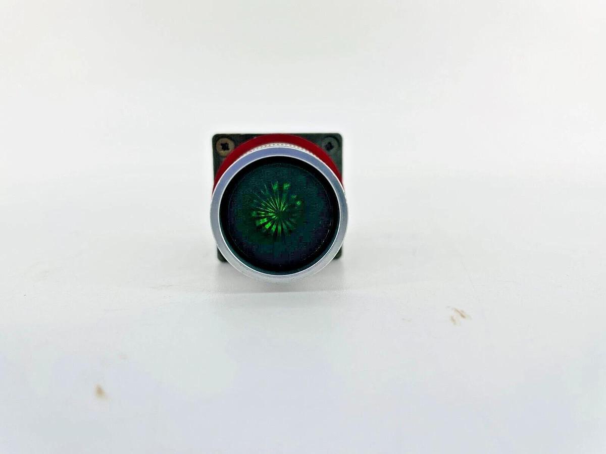 New Allen Bradley 800MR-QA24GA Illuminated Push Button Round 24V Green