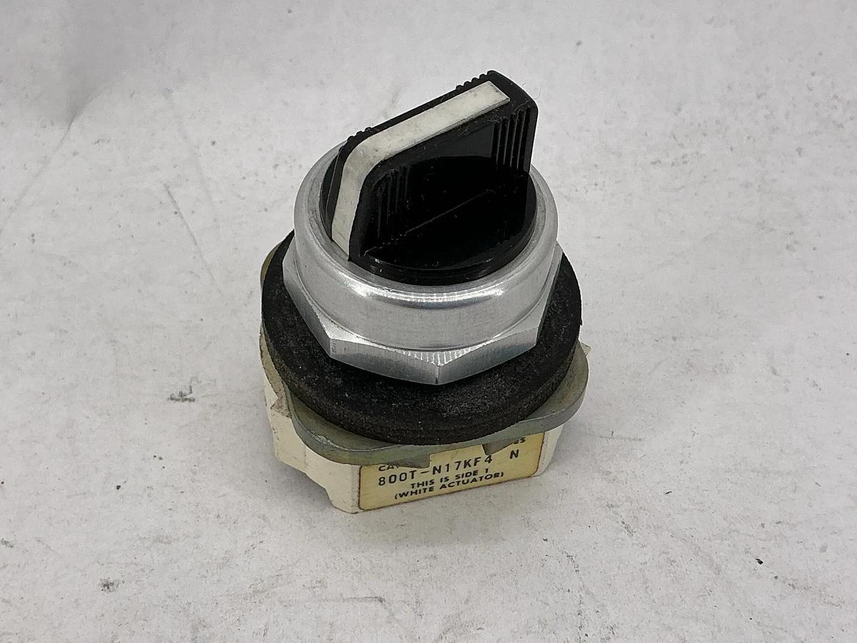 Used Allen Bradley 800T-N17KF4 Ser N Selector Switch 4-Position 800TN17KF4