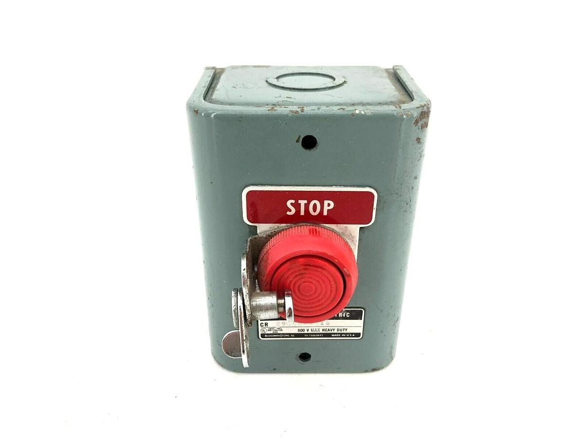 Used General Electric 2940NA401G Heavy Duty Push Button 600VAC (Enclosure Only)