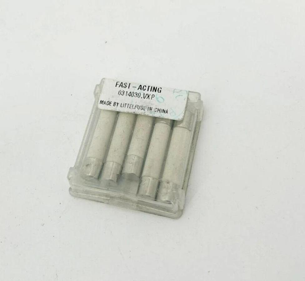 Lot of 20 New Littelfuse 314030P Fast Acting Fuses 30A 250VAC Ceramic