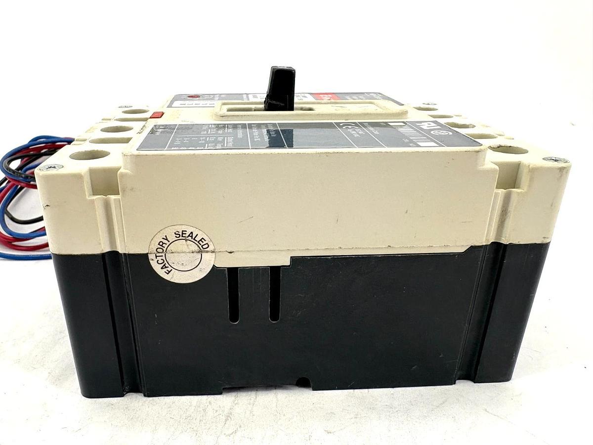 Used Cutler-Hammer HMCPS030H1C 30A Circuit Breaker w/ Aux. Switch 600VAC 3-Pole