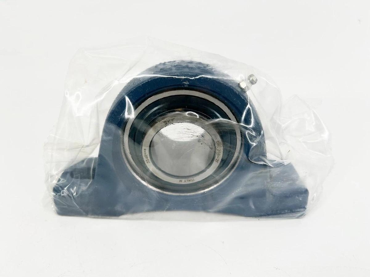 New SKF SY-40-TF Two-Bolt Flange Ball Bearing Unit 40mm SY40TF