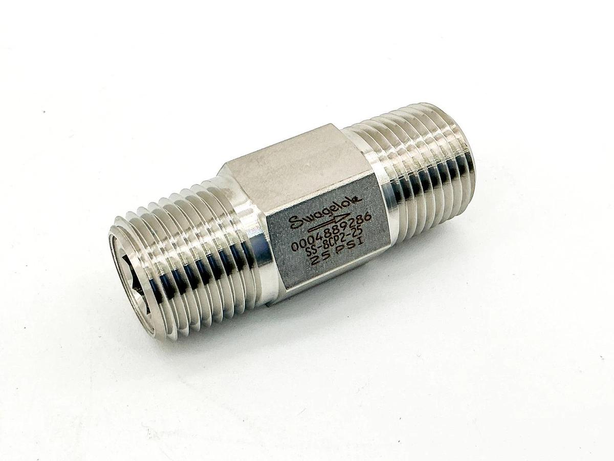 New Swagelok SS-8CP2-25 Check Valve 25PSI - No Box