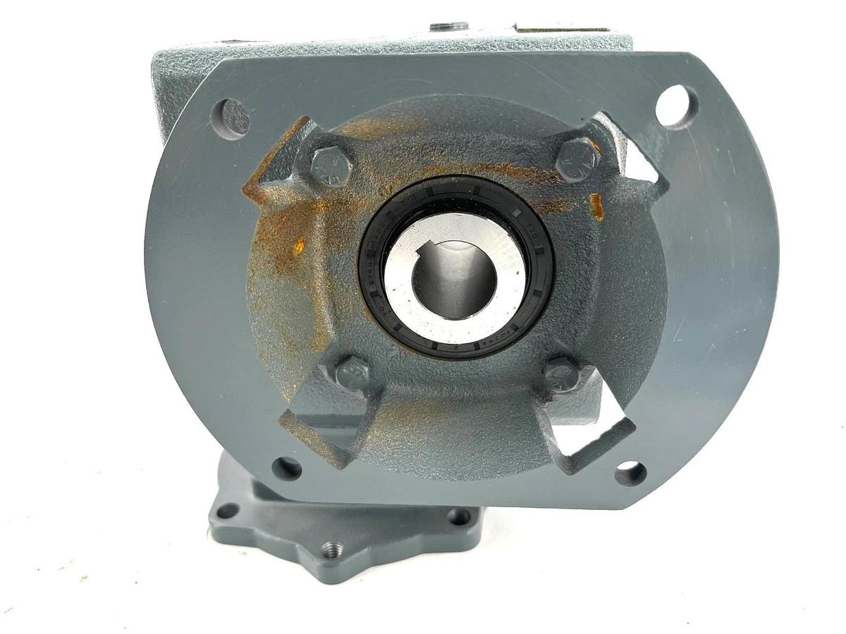 New Boston Gear SF721V-10-B5-J Worm Gear Speed Reducer 10:1 Ratio