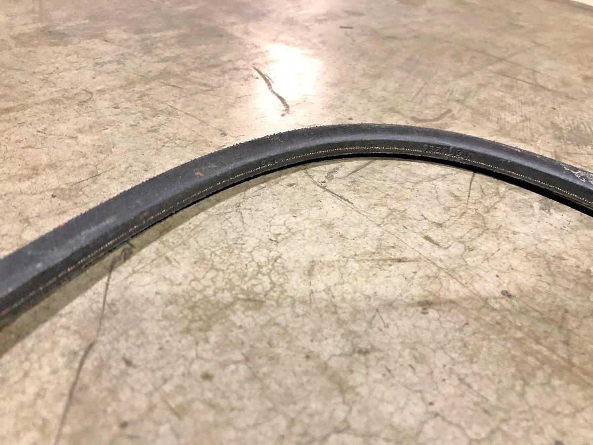 Lot of 2 New Gates A103 Hi-Power II V-Belts 9002-2103 - No Box