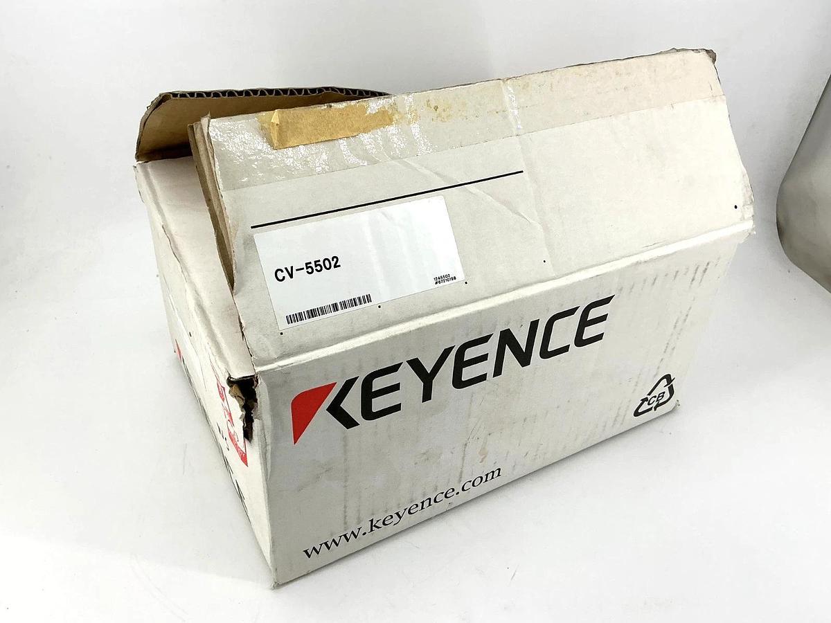 New Keyence CV-5502 Controller 24VDC 18-Inputs 24-Outputs CV5502