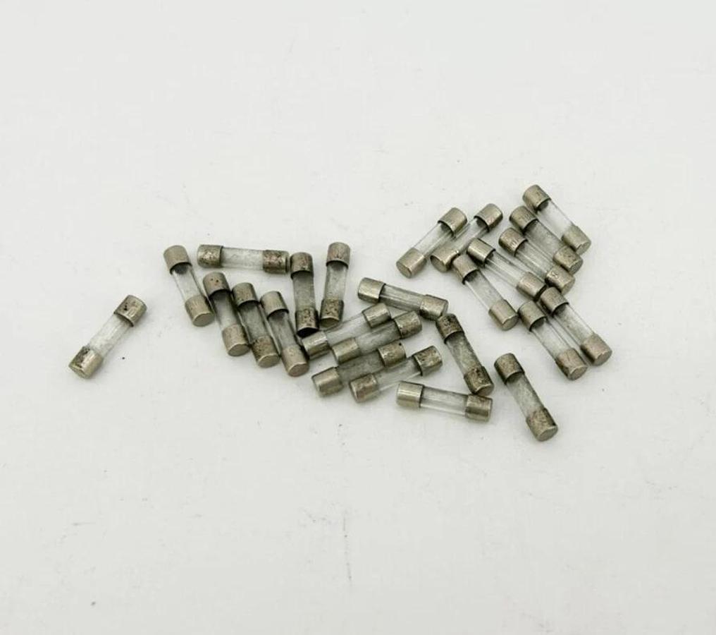 Lot of 25 New Buss F100mAL250V Fuses