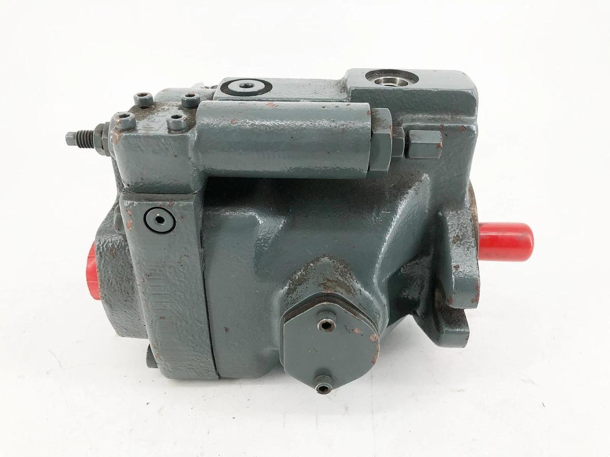 New Parker PVP1630R212 Hydraulic Piston Pump 3000psi - No Box