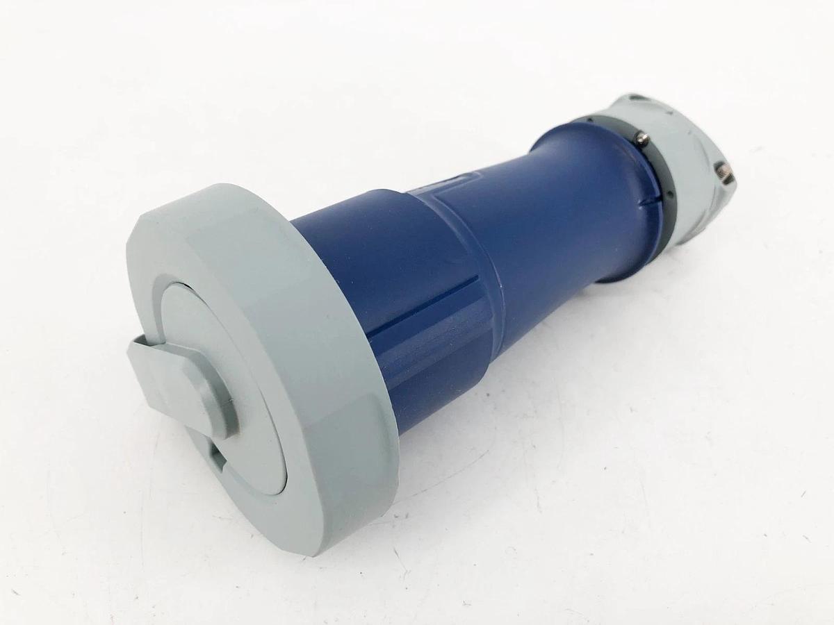 New Leviton 330C6WLEV Watertight Pin & Sleeve Connector Blue 30A 250VAC