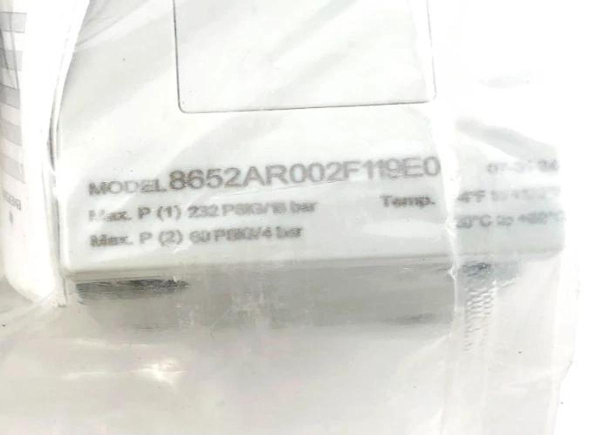 New Aventics 8652AR002F119E0 Pneumatic Regulator 1/4" NPTF 3-60psig- No Box
