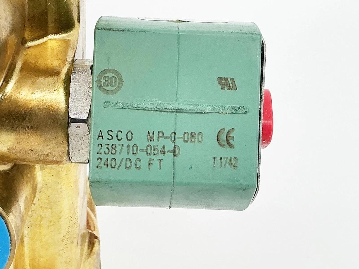 New Asco 8344G076 240VDC 4 Way Solenoid Valve 10-125PSI 11.6W 3/4"Pipe -No Box