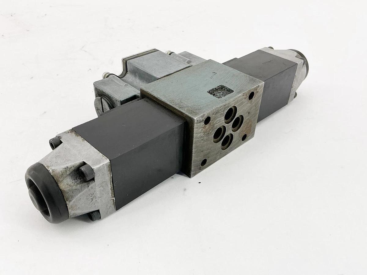 Used Rexroth 4WE6J52/AW120-60-NDAL/B10V Control Valve 120V 46VA 60Hz