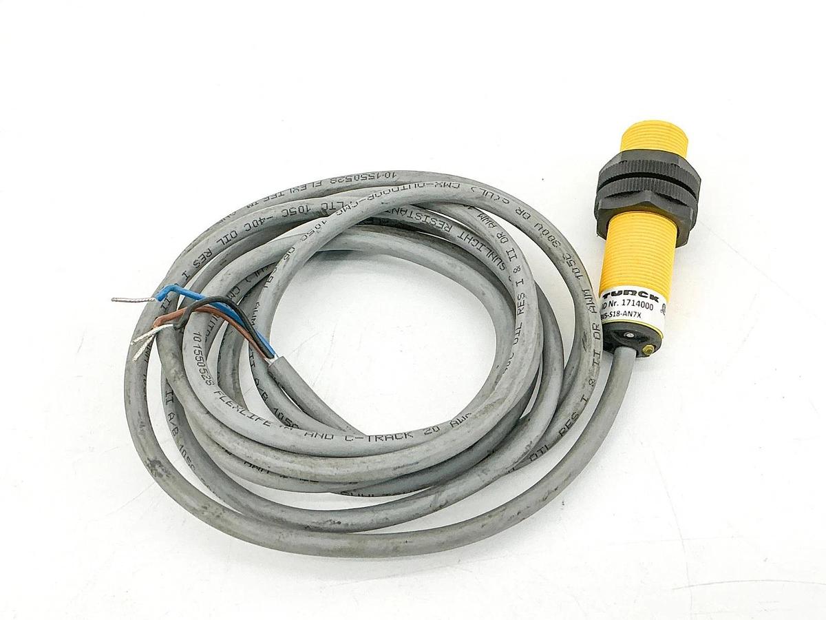 New Turck BI5-S18-AN7X Inductive Sensor 10-30VDC 150mA 1714000 - No Box