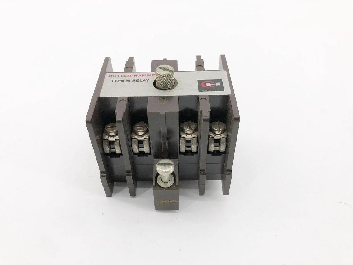 New Cutler Hammer D26MF Series A2 Type M Relay 4-Pole Attachment 10A 600V