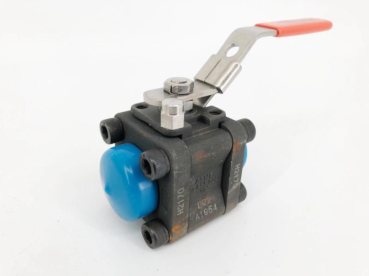 Used Lot of 4 Quadrant M2FCSRGSLWW050 Ball Valves 1/2" Class 800 2000WOG