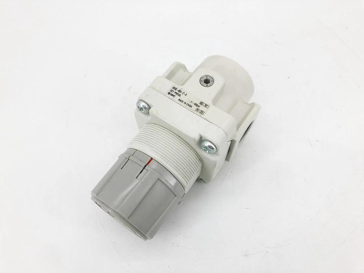 Lot of 2 New SMC AR40-N04-Z-A Pressure Regulators 1/2" NPT 7-100psi - No Box