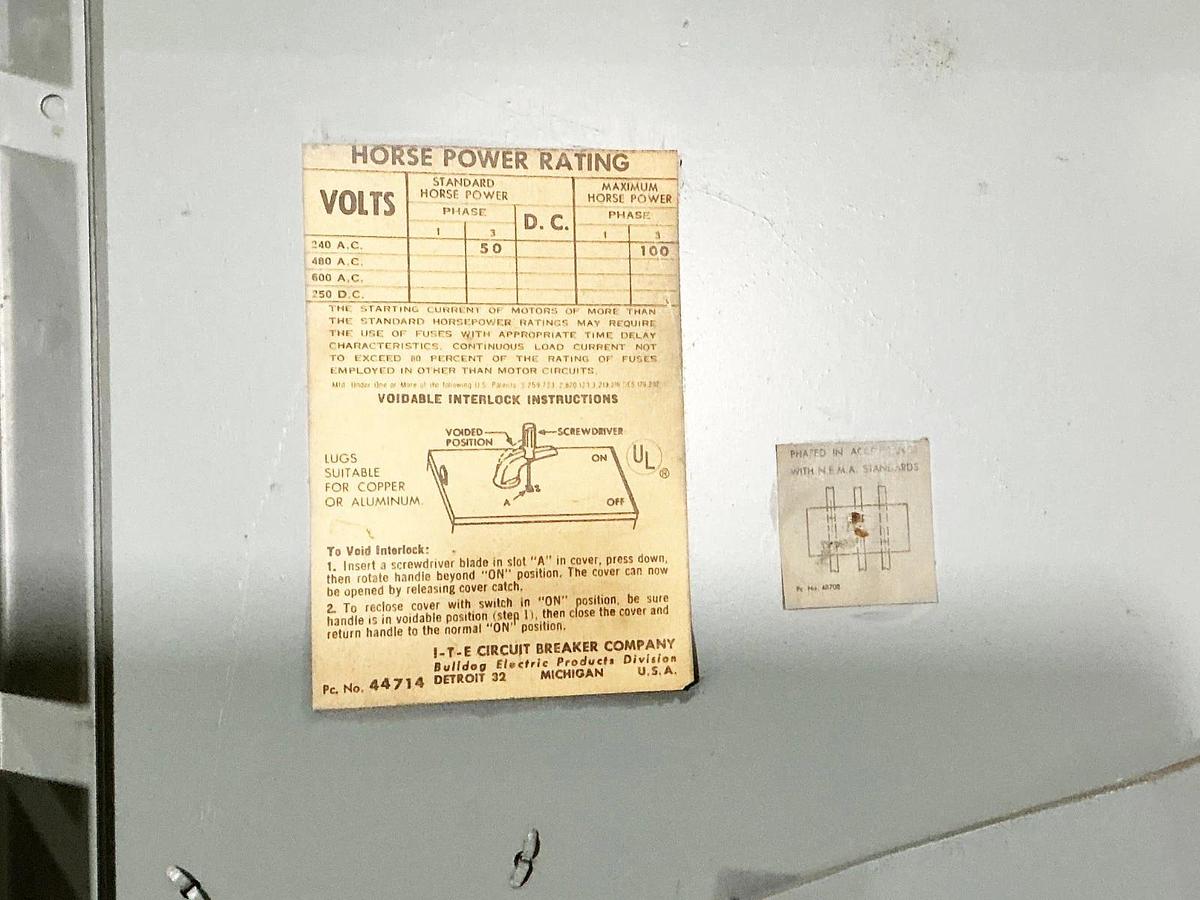 Used Siemens V7H3605 Panel Mount Switch 400A 3 Pole 100HP Max