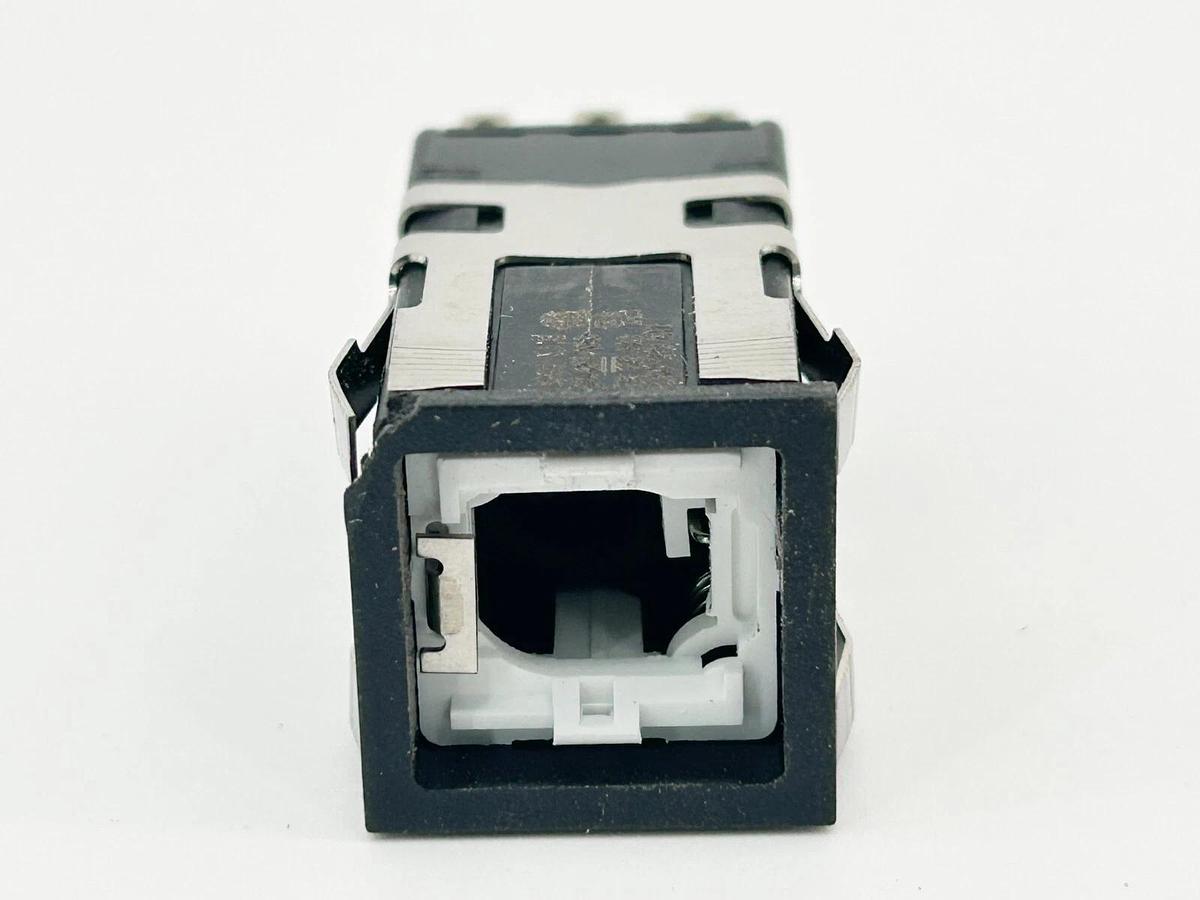 New Honeywell AML21CBE2AC Pushbutton 3A 240V DPDT - No Box