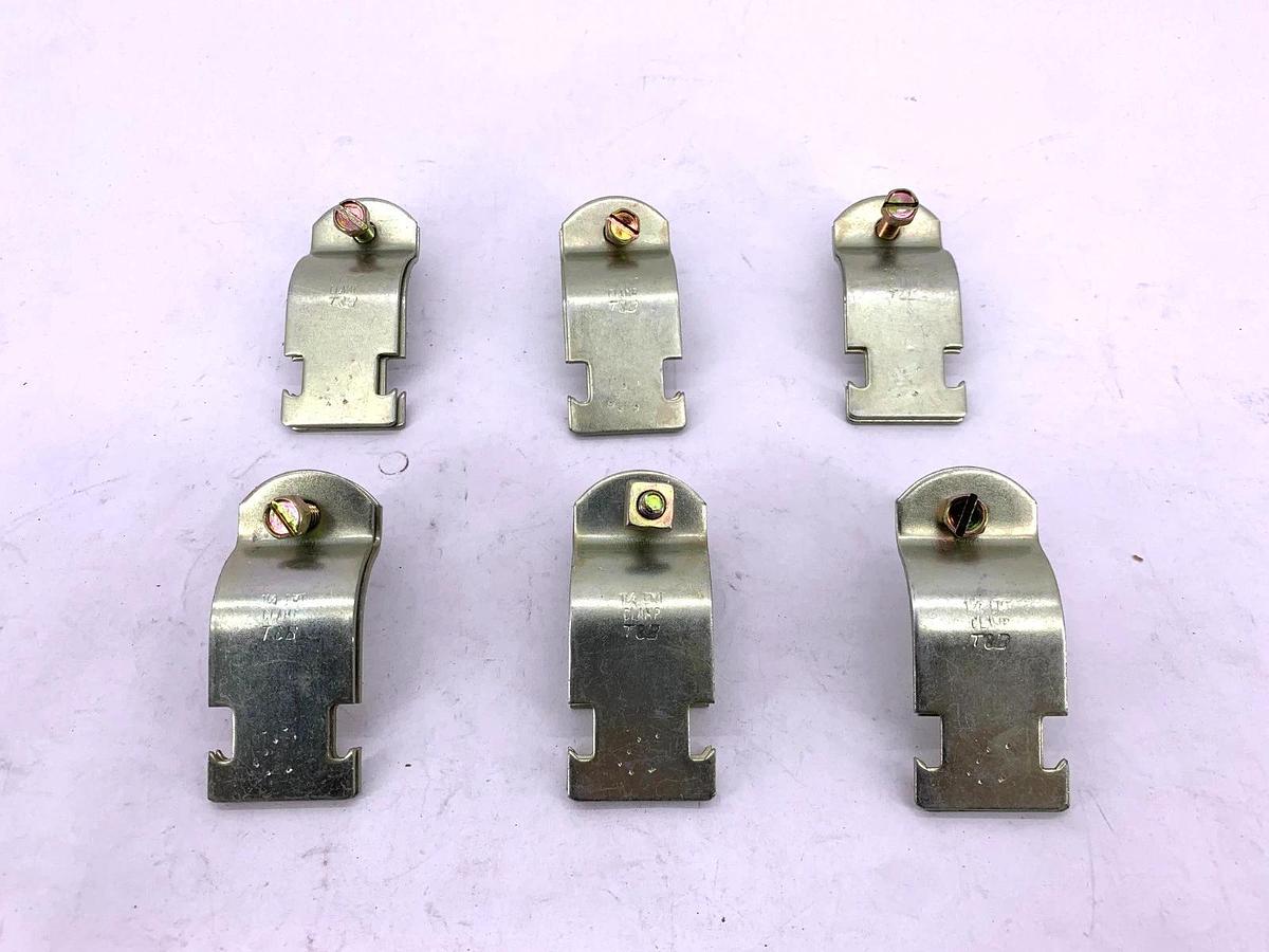 Lot of 6 New Thomas & Betts 1-1/4 EMT CLAMP Zinc Conduit Clamp 1-1/4" - No Box