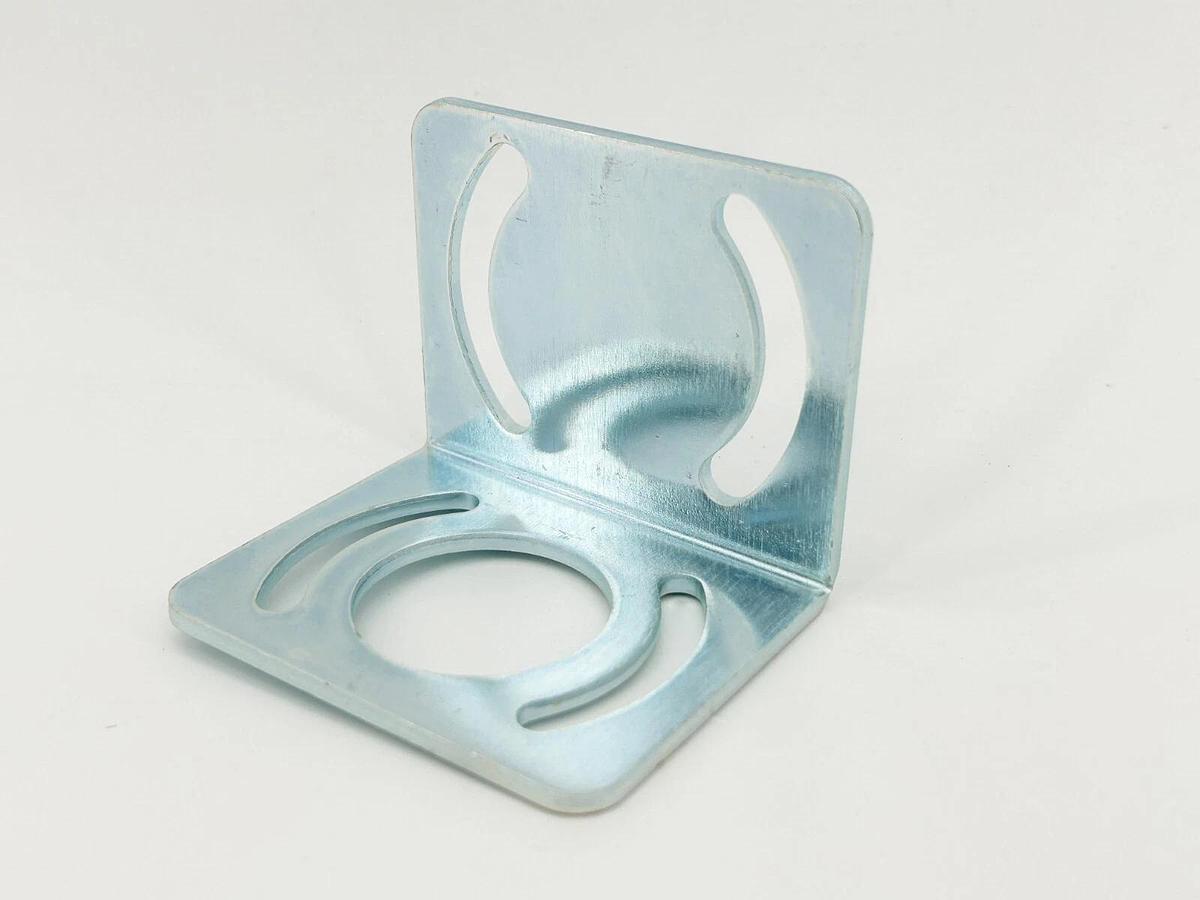 New Banner Engineering SMBLS Sensor Bracket Right Angle 26284