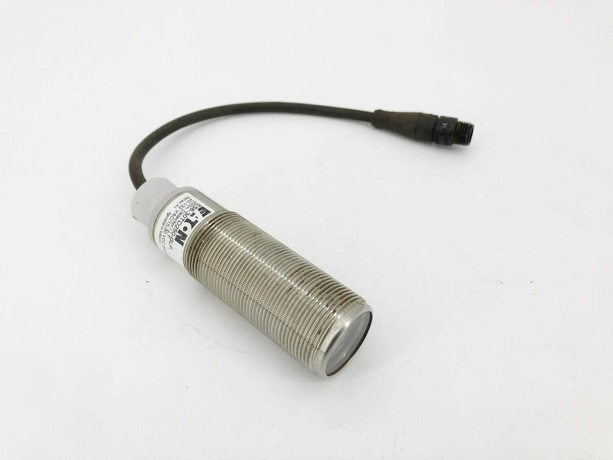 Used Eaton E58-30TD250-GLP Proximity Sensor 250m Ranger20-132VAC 15-30VDC