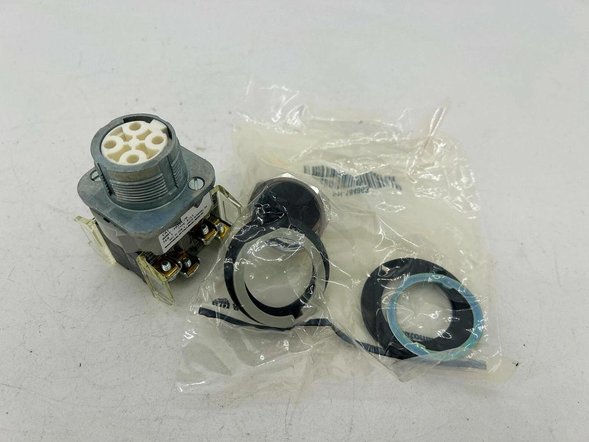 New Allen Bradley 800T-J91KC7B Selector Switch 3 Pos Spring Standard Knob