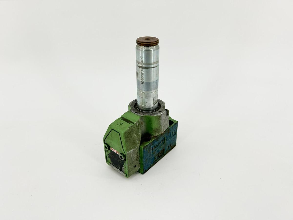 Used Rexroth R900566289 Directional Poppet Valve, M-3SEW6U3X/630MG24N9K4 - No Knob