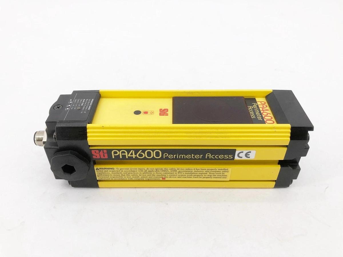 New STI PA4600 Light Curtain Transmitter 70171-1018 / PA46-1-000-Q2-X - No Box