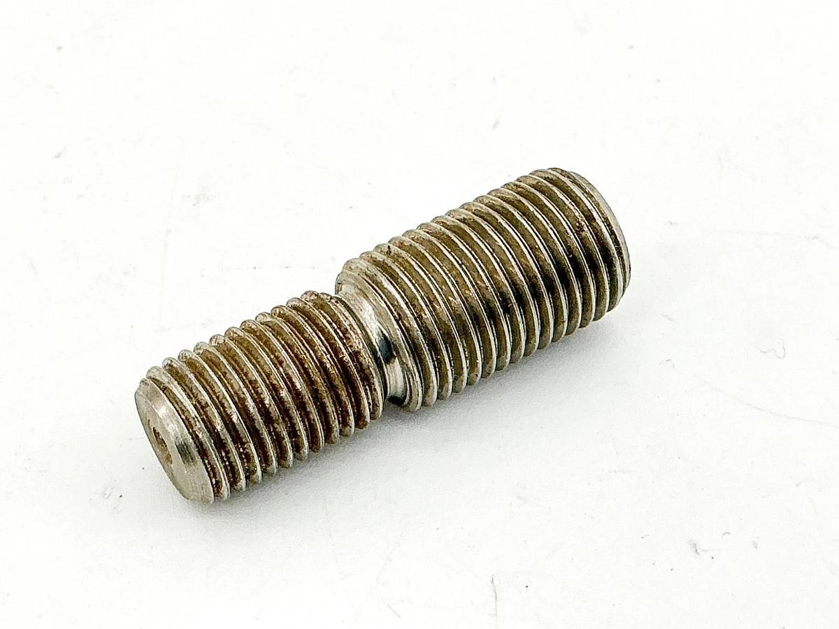 New Parker L071810040 Stud Kit Style 8 1/2 -20