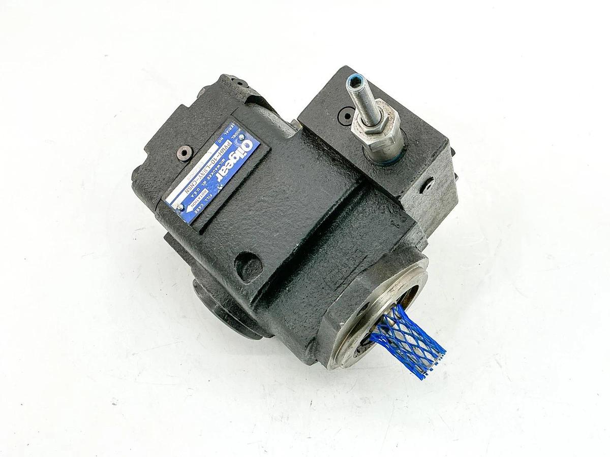 New Oilgear PVWH-10-LSAY-CNSN Hydraulic Pump - No Box