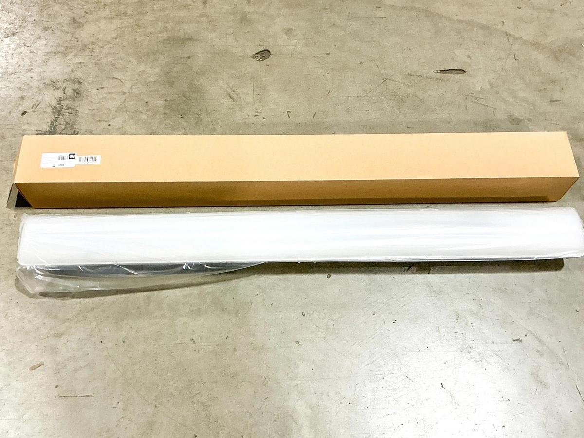 New VM5 MVT-50-40–F-X-V1 35231 Vapor Tight Lamp 40W 100-277V 45.6" 35231