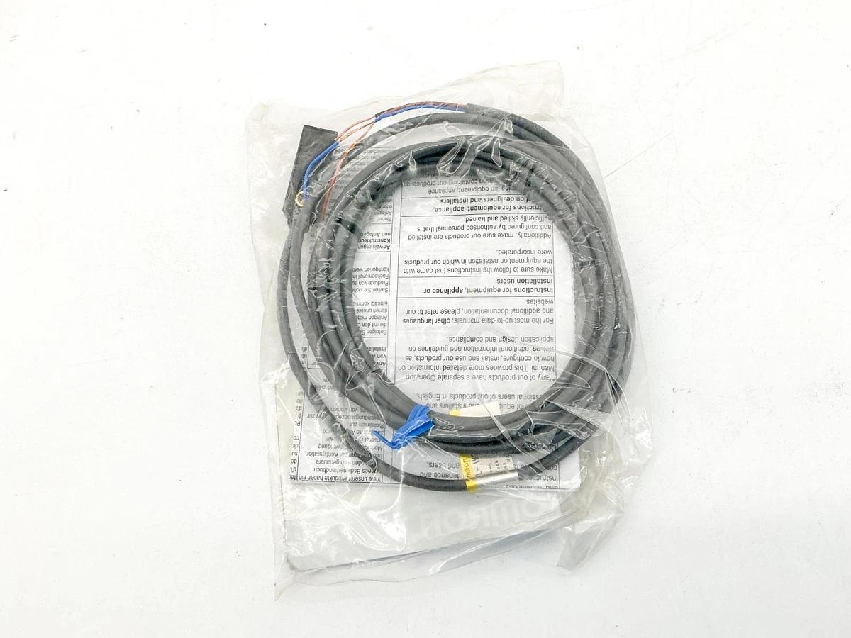 New Lot of 2 Omron TL-W3MB1 Proximity Sensor 12-24VDC 2M 15120M