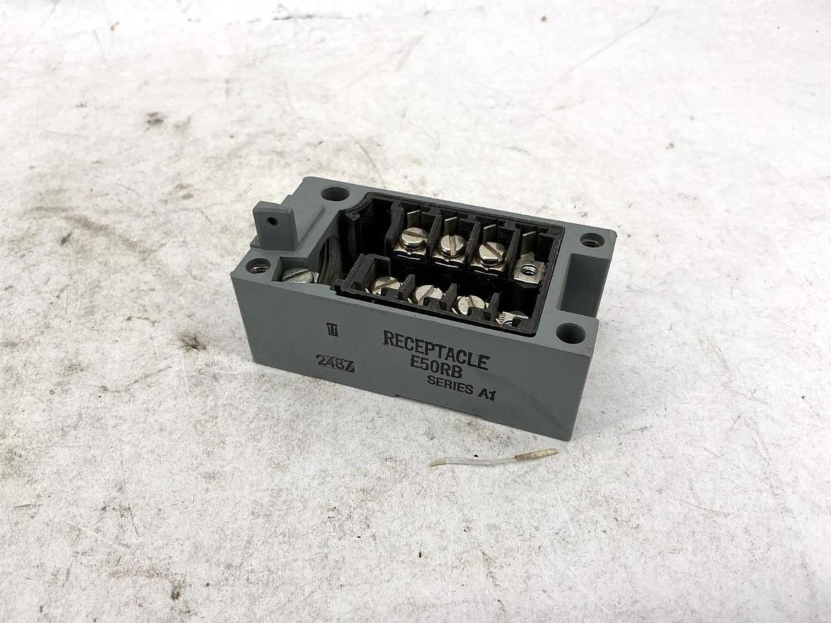 Used Lot of 5 Cutler-Hammer E50RB Series A1 Receptacle