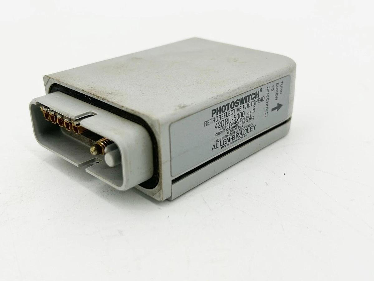 Used Allen Bradley 42DRU-5000 Blue Line Sensor 24VDC 10 Meter Sensomg Dostamce