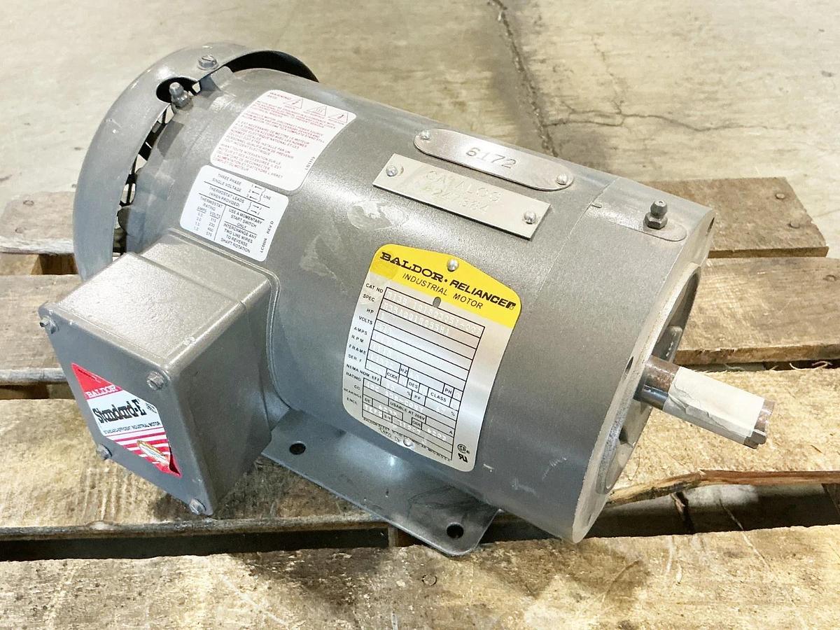 New Baldor M13B 101803051-001 Electric Motor 1HP 575V 1.5A 1140RPM 60Hz 3PH 2473