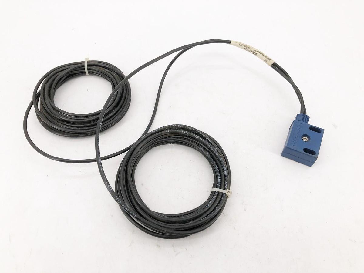 New Eaton Opcon 1370AF1601 Diffuse Reflective Sensor 70 Series 16FT. - No Box
