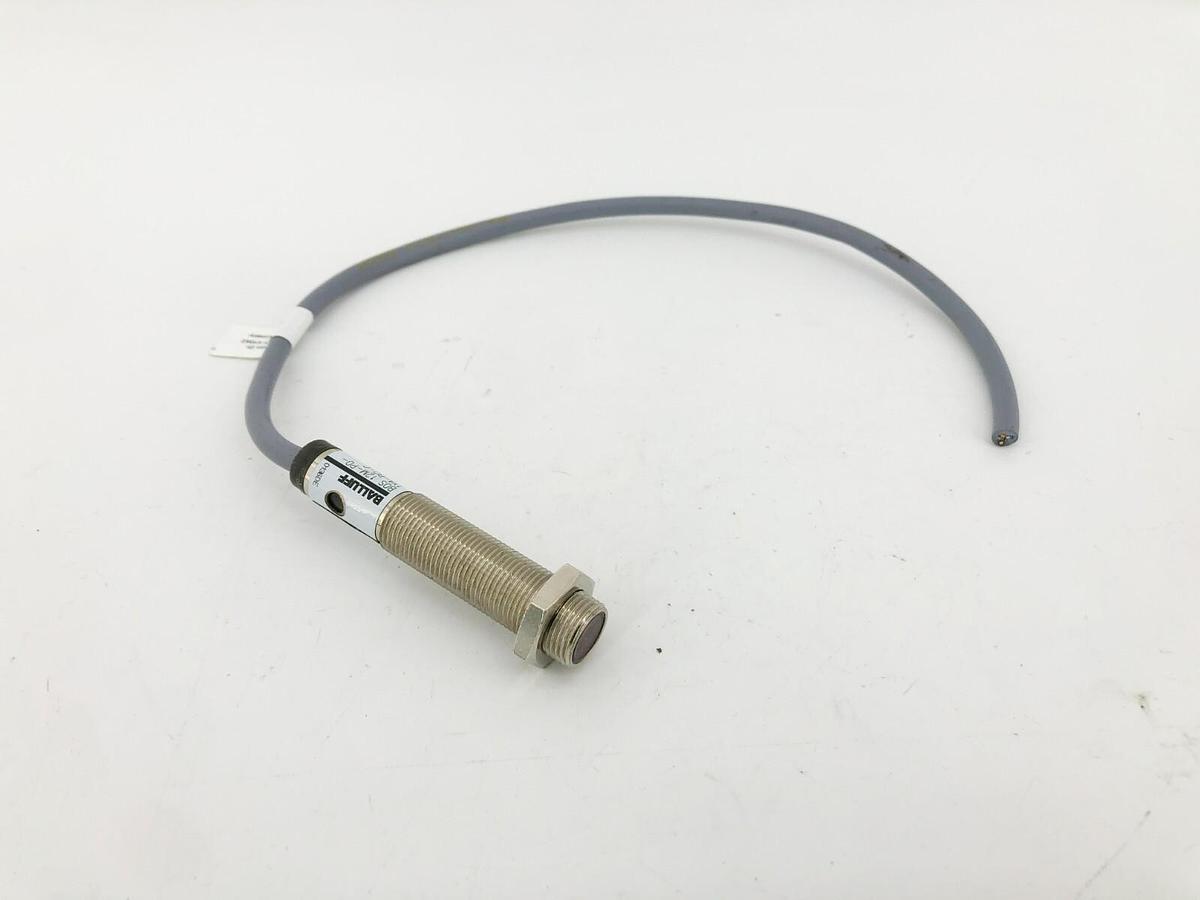 Used Balluff BOS 12M-P0-1YA-B0-C Photoelectric Sensor 10-30VDC 100mm Range