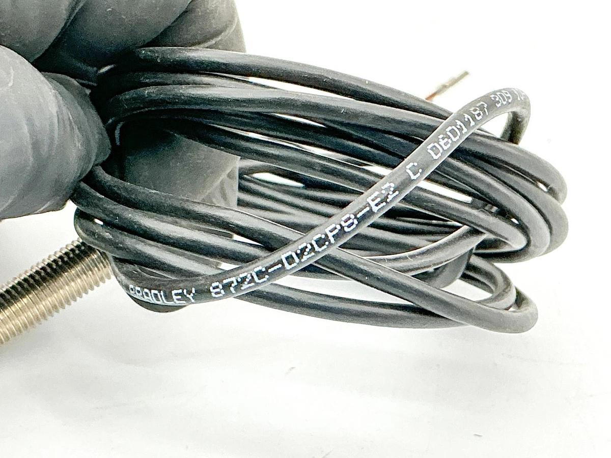New Allen Bradley 872C-D2CP8-E2 Inductive Proximity Sensor 30VDC - No Hardware