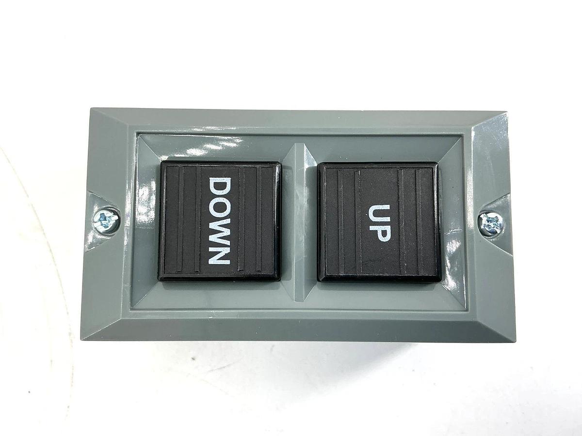 New Dayton 20C795 Control Station Pushbutton Up/Down Contact Rating: A600/P600