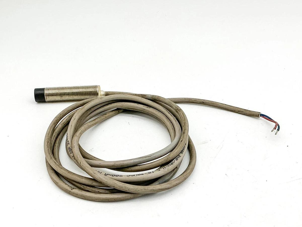 New Eaton E57-12GE08-D1 Inductive Proximity Sensor 10-30VDC 2-Wire - No Box