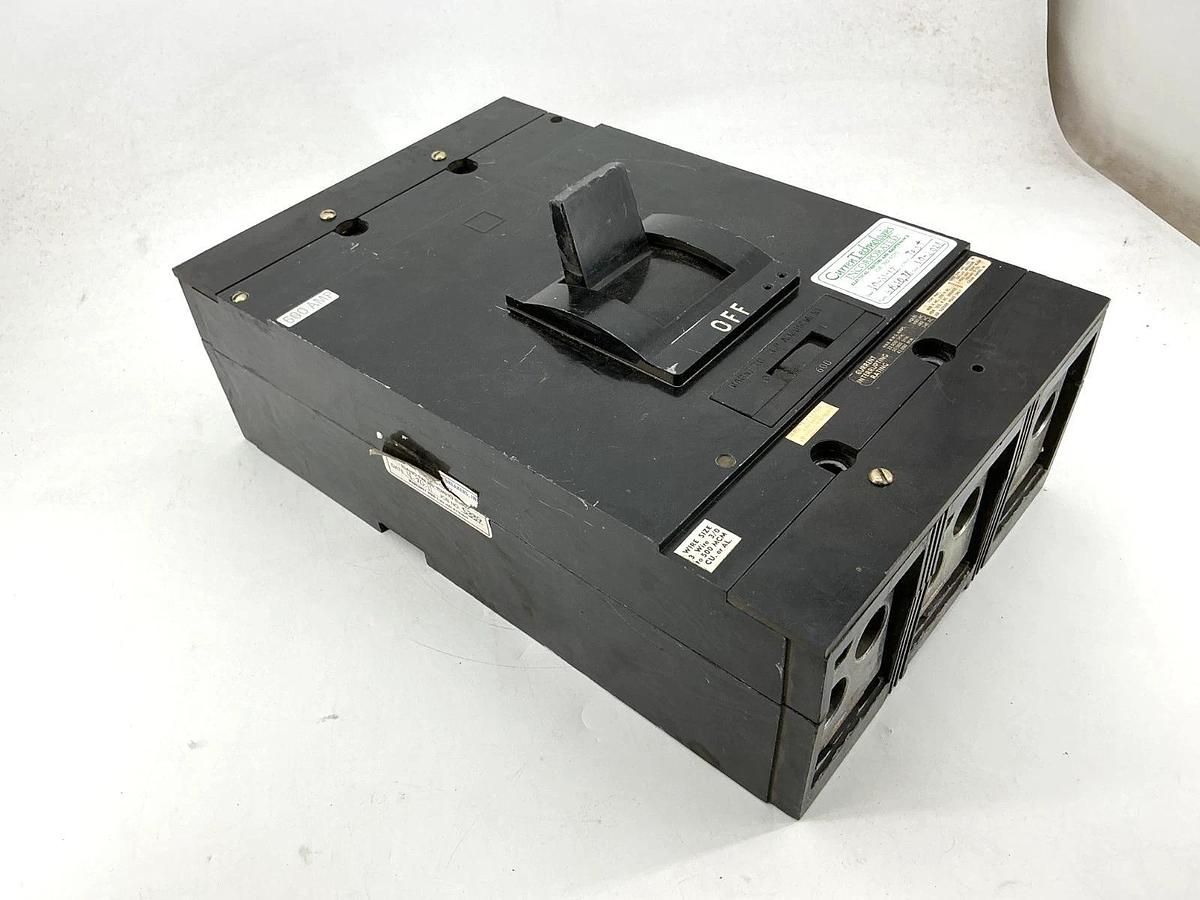 Used Square D 4015614 Molded Case Circuit Breaker 3-Pole 1000A 600V