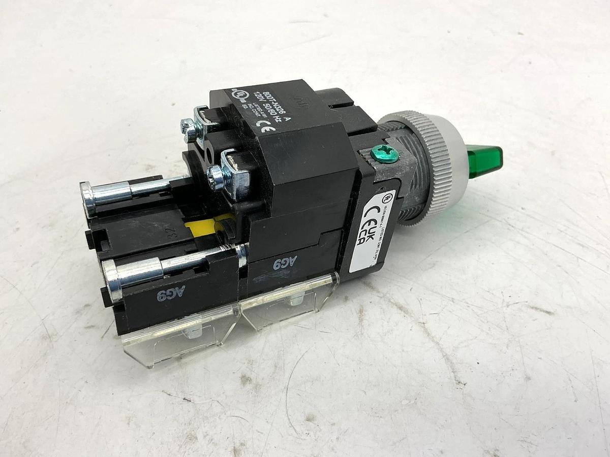 New Allen Bradley 800T-16HGH2KB6AA Ser V Selector Switch 2Pos Green LED 120V