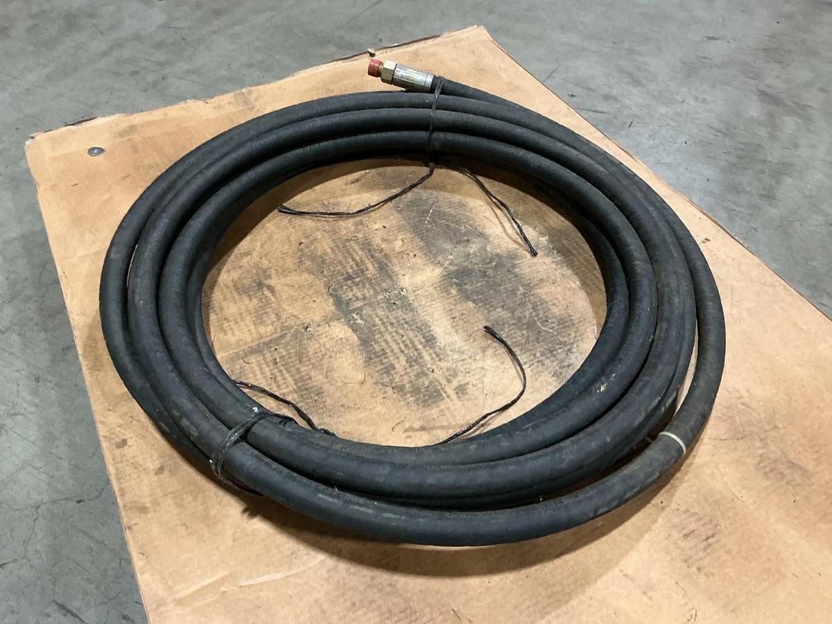 New 6122053-050 Blast Hose 50~inch 1/2" Connection No Box