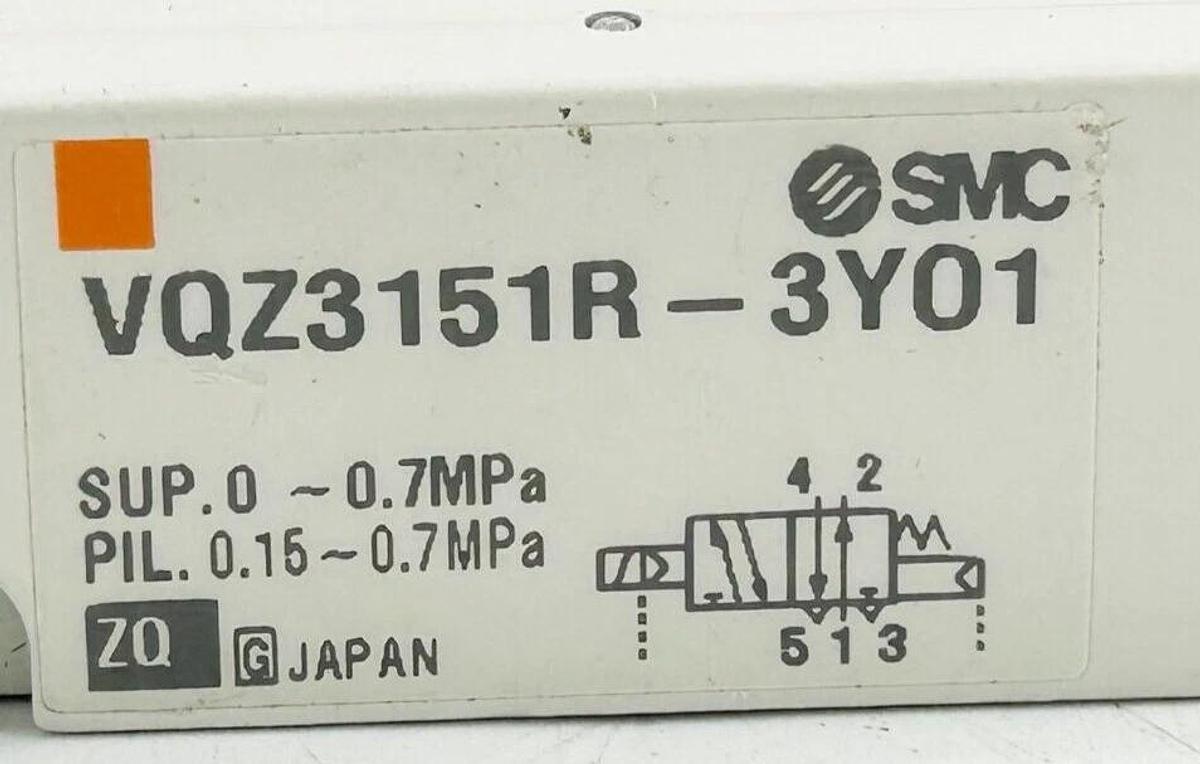 New SMC VQZ3151R-3Y01 Pneumatic Solenoid Valve