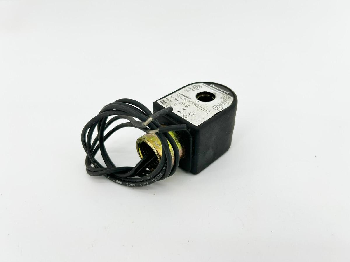 New Honeywell 7121KBN1NF00N0C111C2 Solenoid Valve 1/8", 24VDC (Coil Only)
