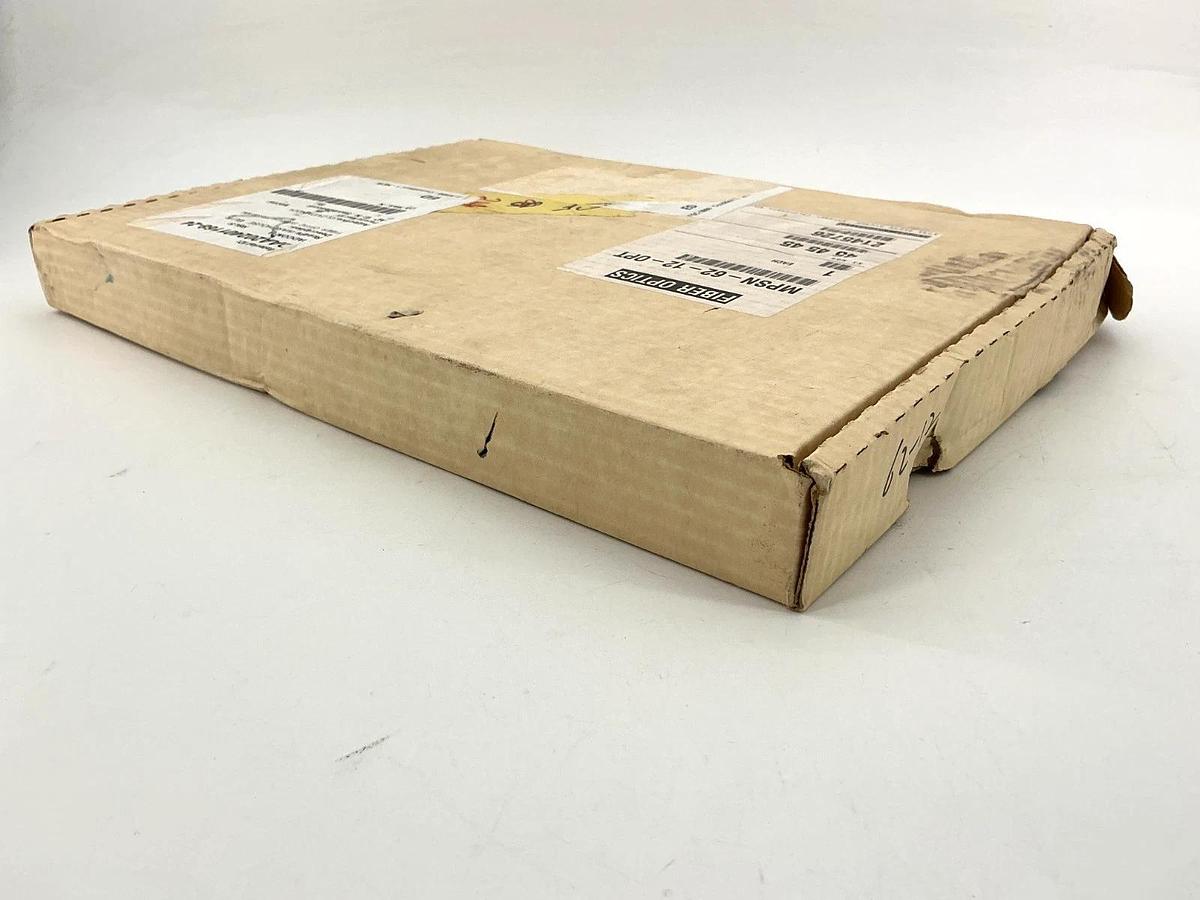 New Newport SP-12-62-N-8/13-N-N-9-1-Z 1X2 Fiberoptic Switch MPSN-62-12-OPT