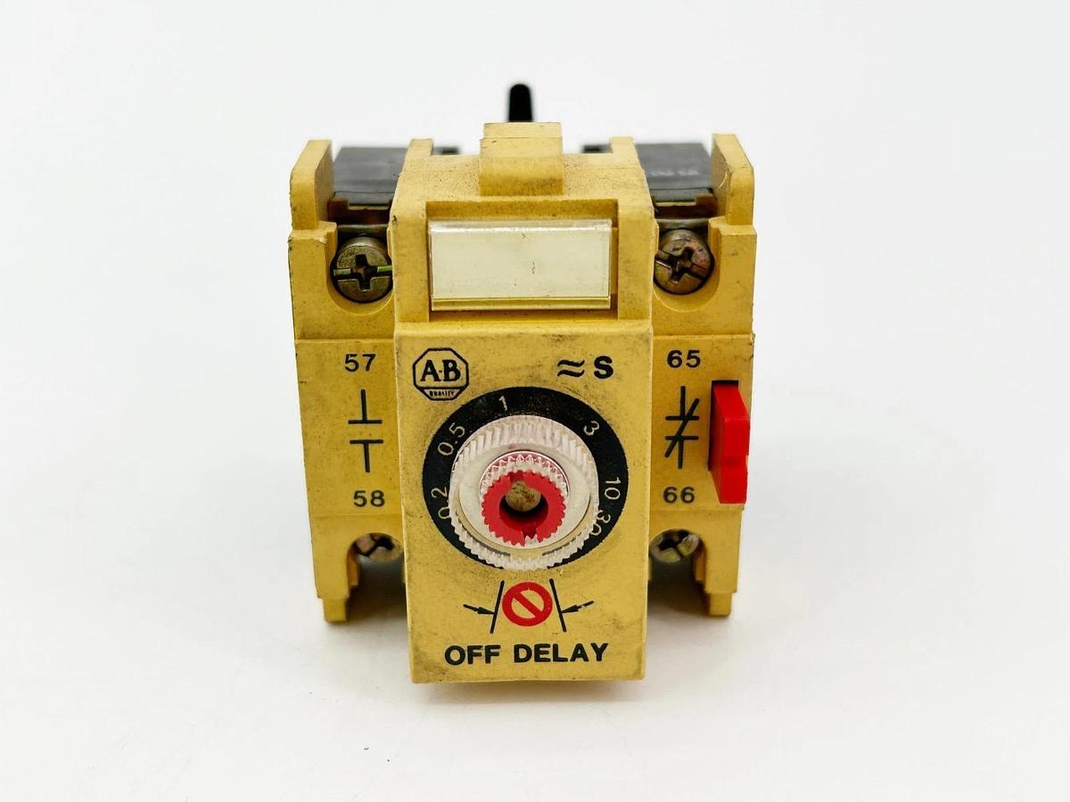 Used Allen Bradley 196-FTB Pneumatic Timer 180Sec For Contactor